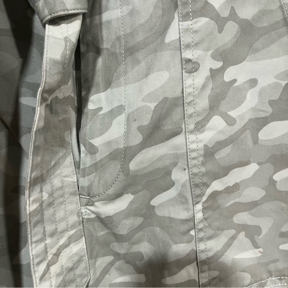 Vineyard Vines Green Camo Utility Pants Sz 8 - Picture 6 of 12